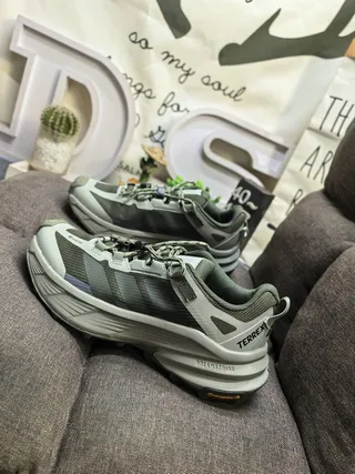 Adidas Terrex Army Green Gray Rugged Trail Silhouette Gaiter-Style Collar Running Shoes 7