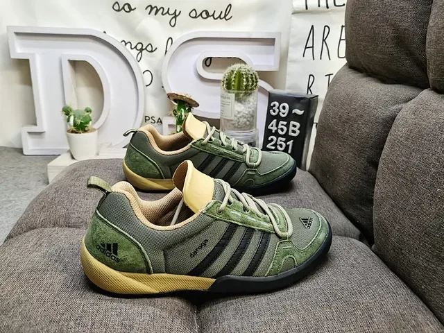 Adidas TERREX DAROGA TWO Blue Gold sneakers lifestyle à bout bas en textile 2