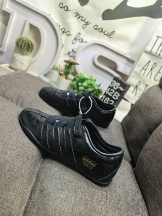 Adidas Tokyo Black Leather Velcro Strap Lifestyle Sneakers 7
