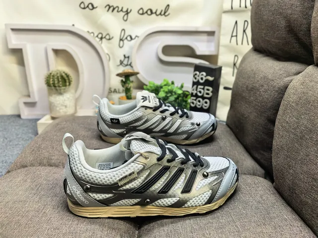 Adidas White Black Lightweight Mesh Upper Three-Stripe Side Panel Lifestyle Sneakers 11