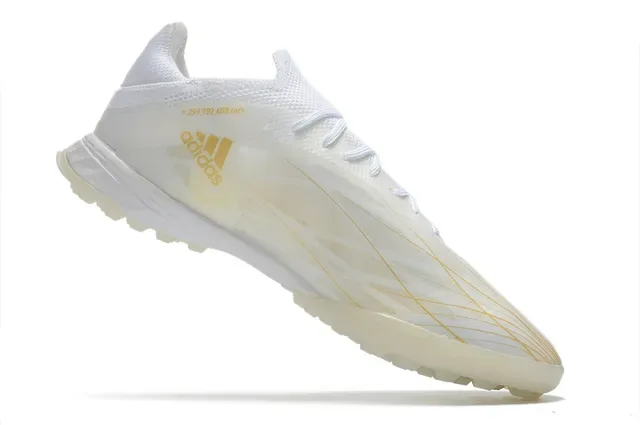 Adidas 白金 低轮廓 合成鞋面 金属条纹 草地足球鞋 2