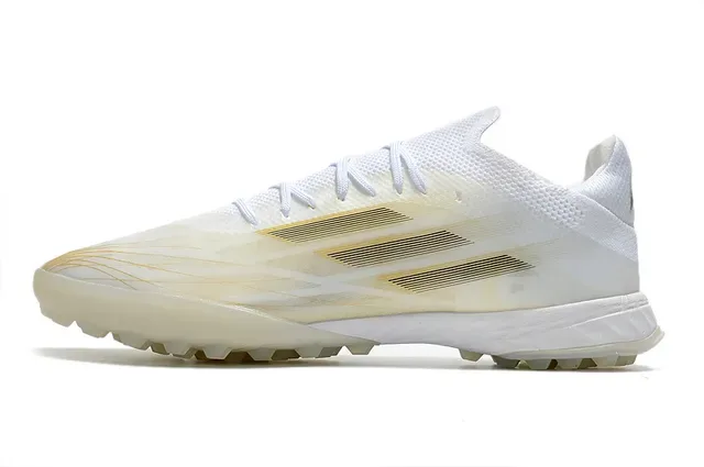 Adidas 白金 低轮廓 合成鞋面 金属条纹 草地足球鞋 7