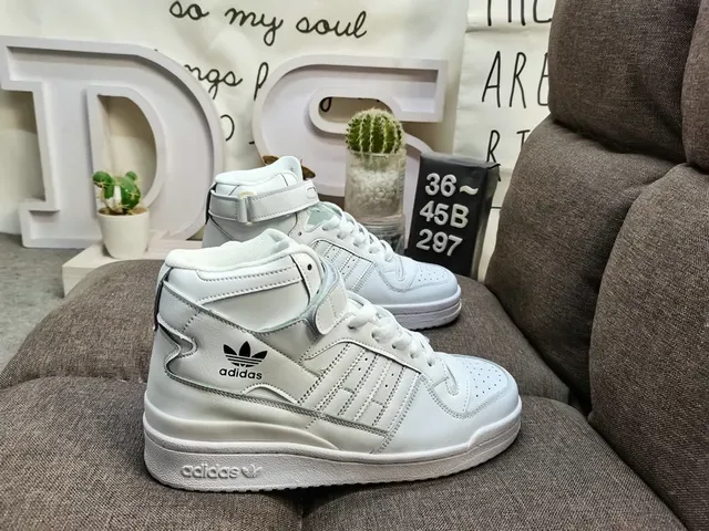 Adidas Sneakers Lifestyle Blanches Vertes Hautes à Col Rembourré 11