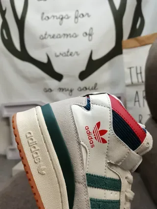 Adidas Sneakers Lifestyle Blanches Vertes Hautes à Col Rembourré 23