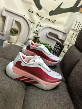 Adidas Branco Vermelho Sem Cadarços Slip-On Sculpted Boost Midsole Lifestyle Sneakers 9