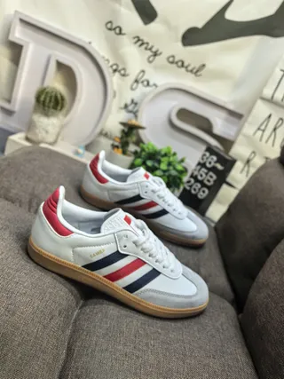 Adidas White Red Low-Top Leather-Suede Upper Lifestyle Sneakers 9
