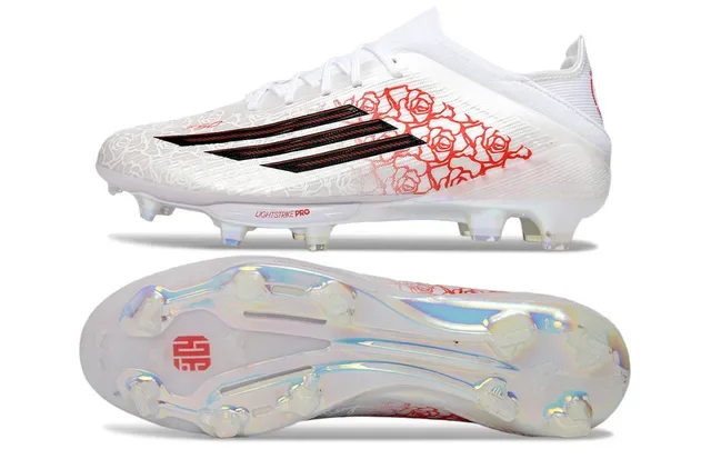 Adidas Sapatos de Futebol Brancos e Vermelhos com Upper Sintético, Gráfica de Linha Artística Rosa, Firm-Ground 5