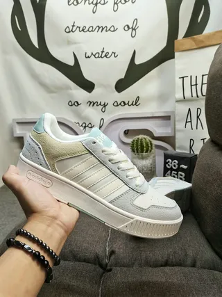 Adidas Chaussures Lifestyle Blanc et Jaune Low-Top Mix Daim Cuir 15