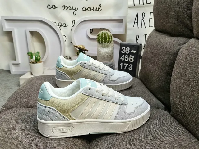 Adidas Chaussures Lifestyle Blanc et Jaune Low-Top Mix Daim Cuir 21