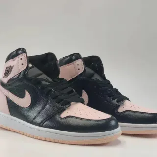 Tênis de basquete lifestyle Air Jordan 1 preto e rosa