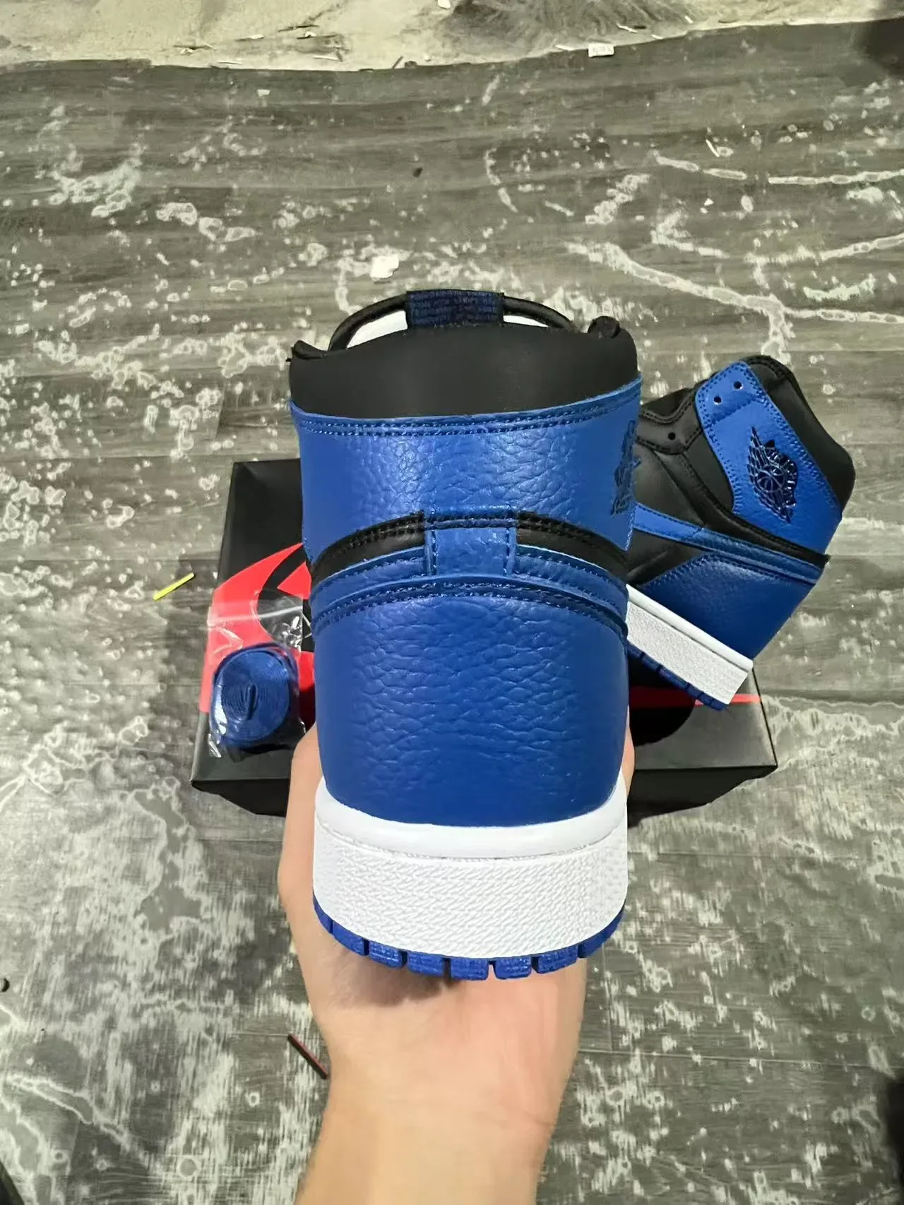 Air Jordan 1 أسود أزرق ملكي جلد أحذية كرة السلة 8