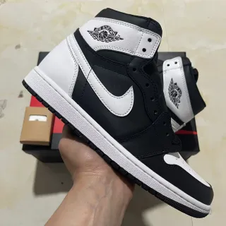 Tênis de basquete Air Jordan 1 preto e branco