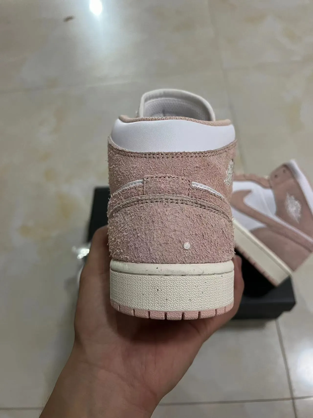Air Jordan 1 High ডাস্টি পিঙ্ক এবং সাদা বাস্কেটবল জুতো 8