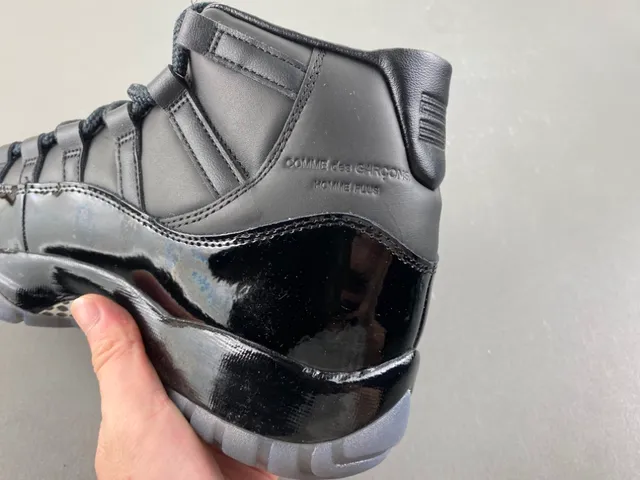 Tênis de basquete Air Jordan 11 em couro envernizado preto 4