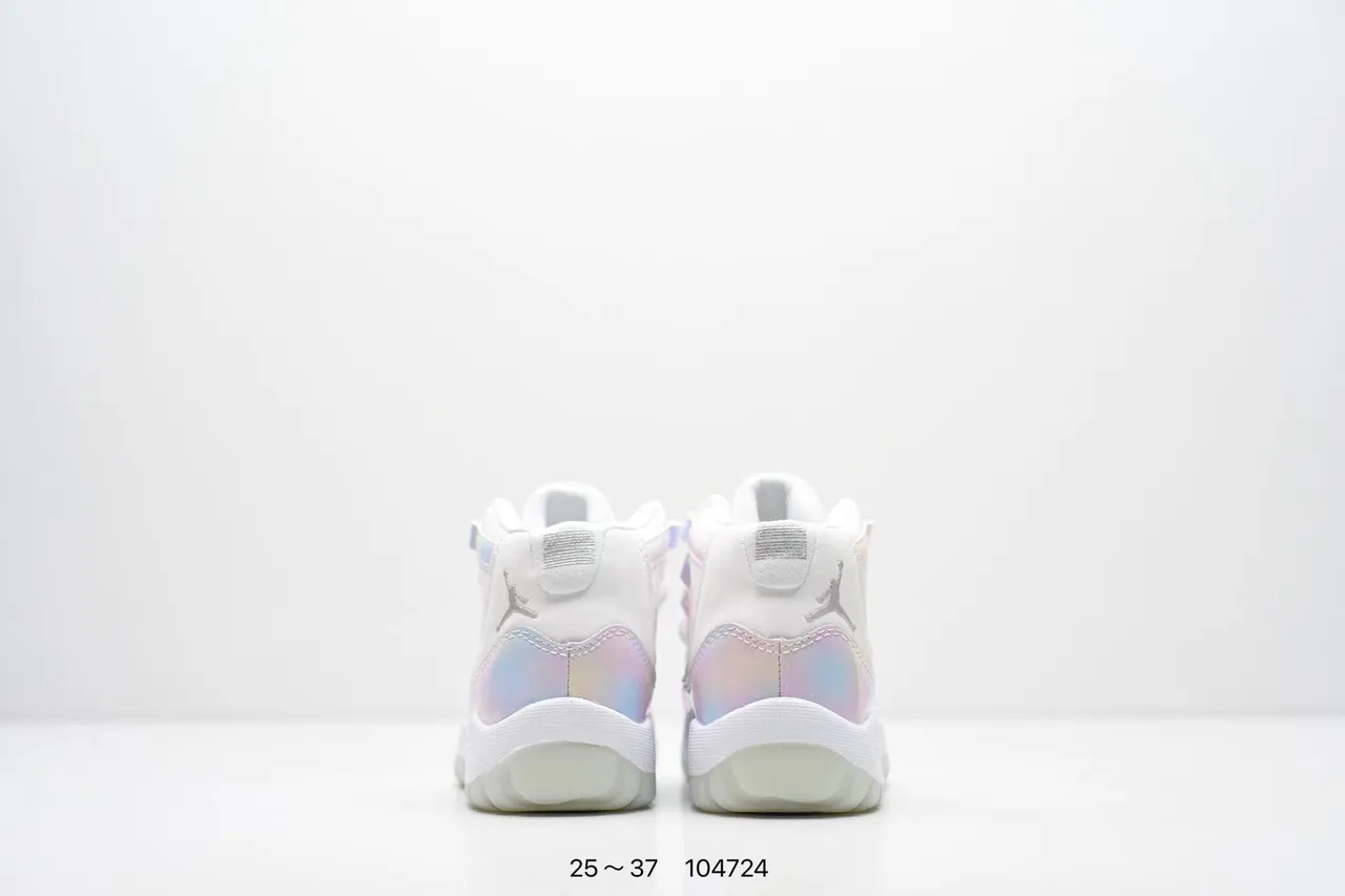 Tênis de basquete Air Jordan 11 com estampa de galáxia branco e roxo 14