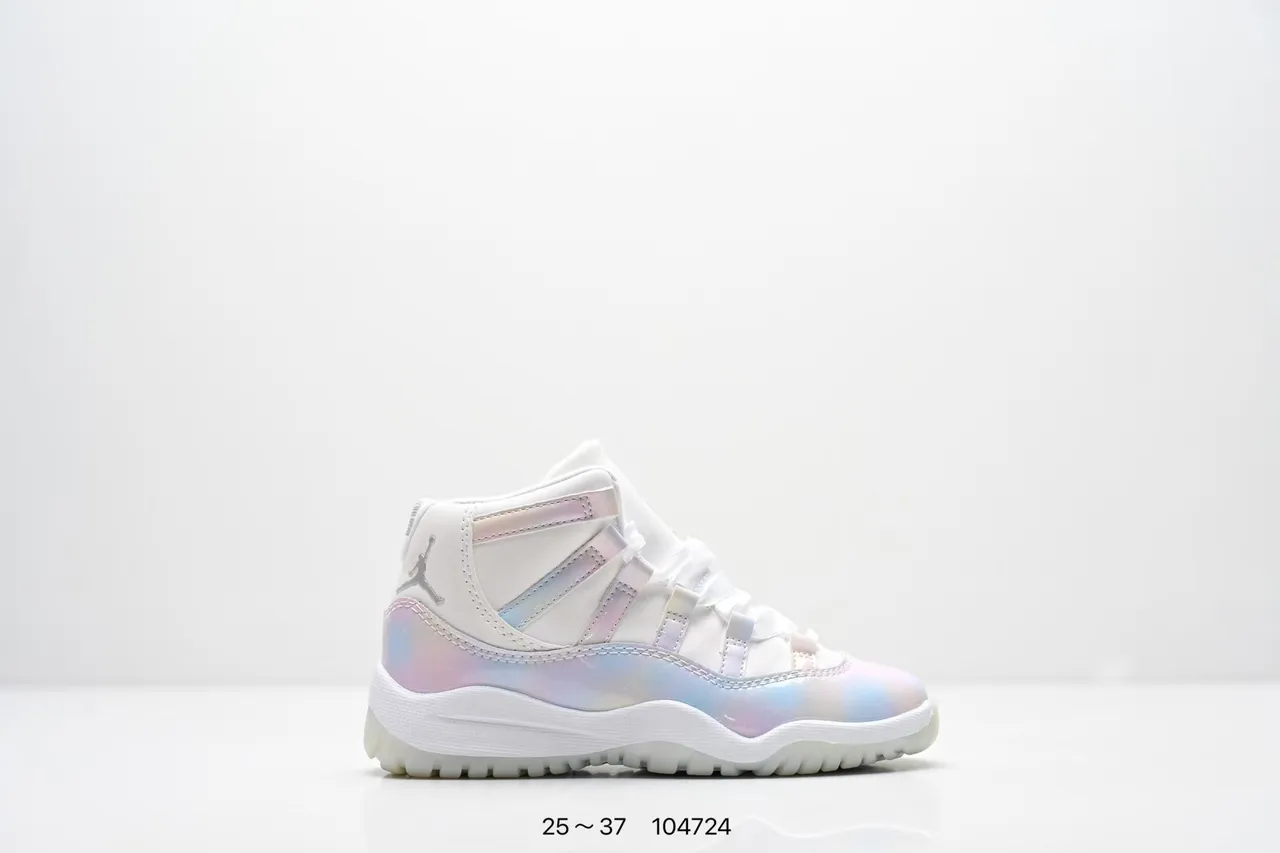 Tênis de basquete Air Jordan 11 com estampa de galáxia branco e roxo 19