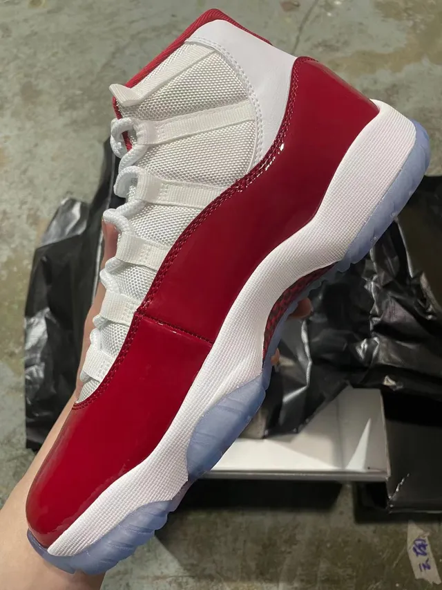 Air Jordan 11 جيم ريد جلد لامع حذاء كرة السلة 3