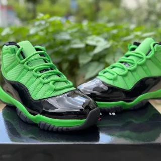 Tênis de basquete Air Jordan 11 verde neon e preto