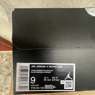Air Jordan 11 白浅蓝漆皮篮球鞋