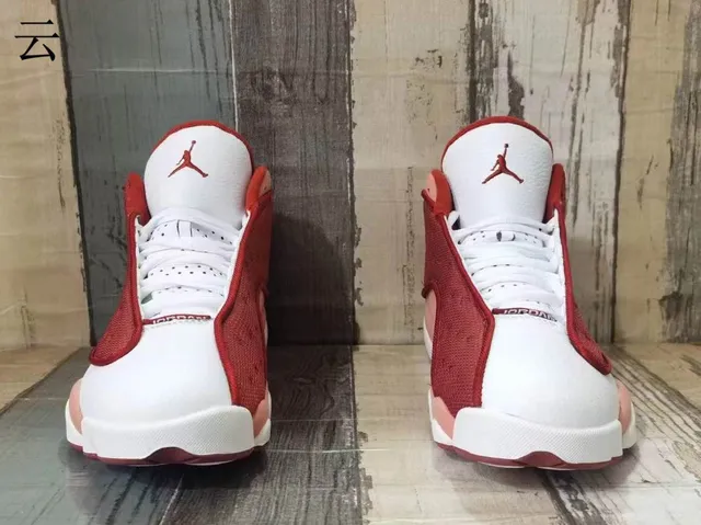 Zapatillas de baloncesto Air Jordan 13 rojas y blancas 5