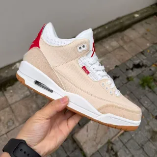 Air Jordan 3 米色和红色生活方式运动鞋