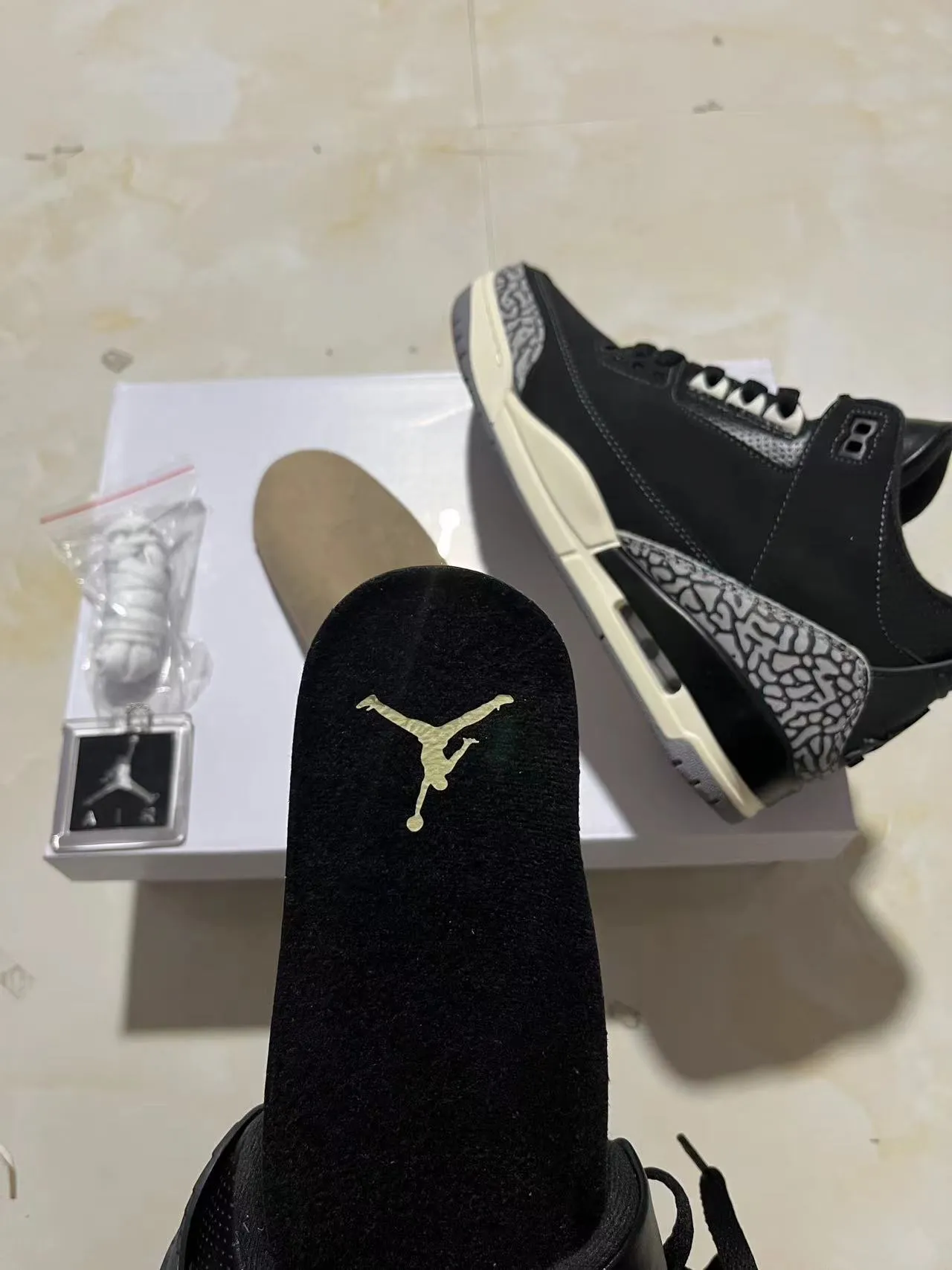 Tênis de basquete Air Jordan 3 com estampa de elefante preta 9