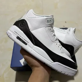 Air Jordan 3 Fragment Design Tênis de basquete branco e preto