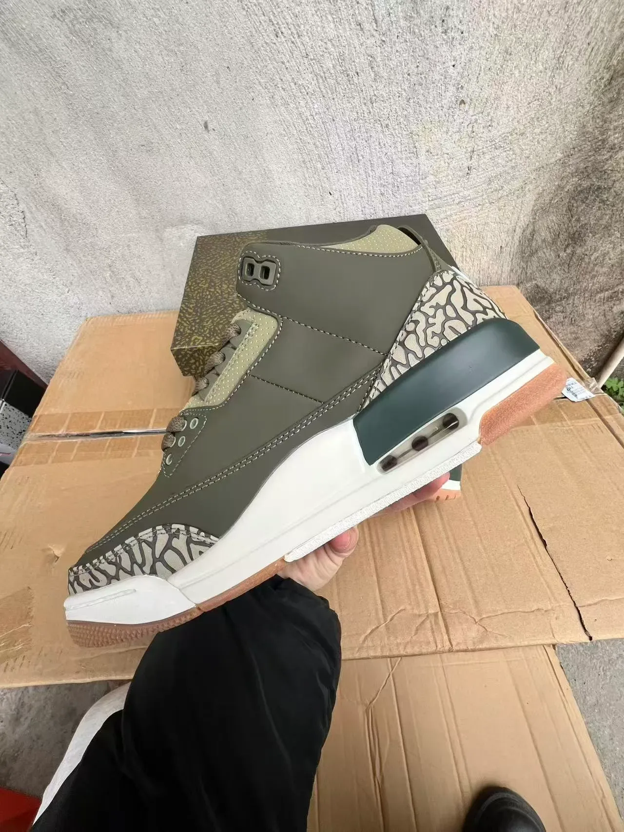 Air Jordan 3 Olive Elephant Print বাস্কেটবল জুতা 5
