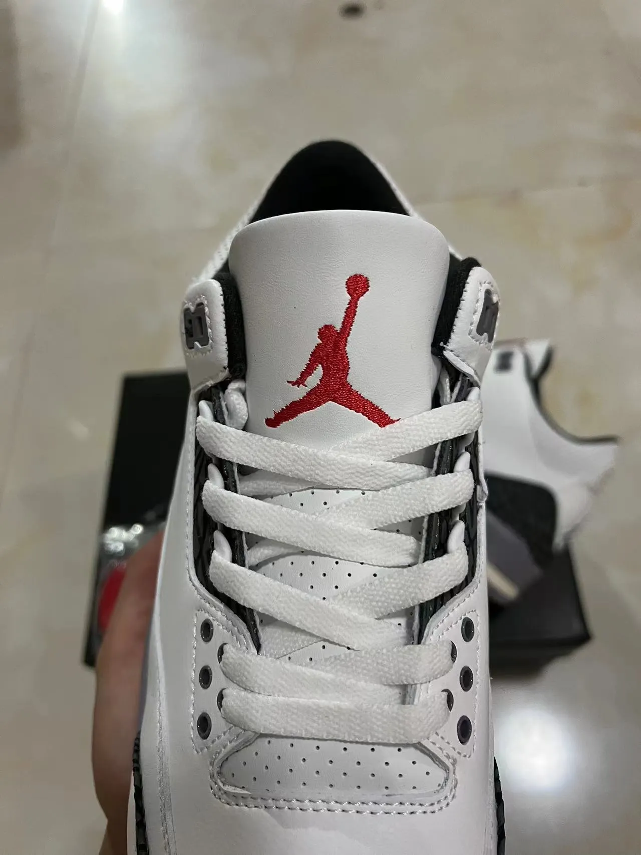 Air Jordan 3 White Black Cement Basketball Shoes 4
