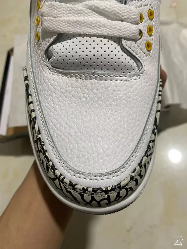 Tênis de basquete Air Jordan 3 branco cimento vermelho 3