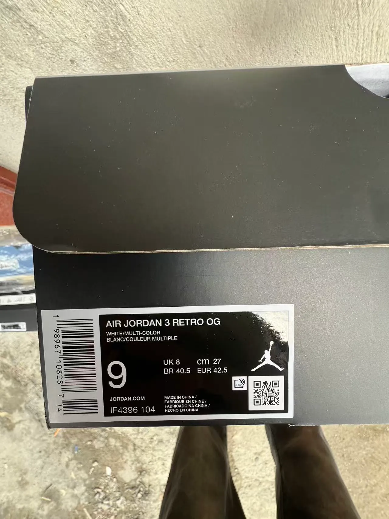 Zapatillas de baloncesto Air Jordan 3 blanco y azul royal con estampado de elefante 10