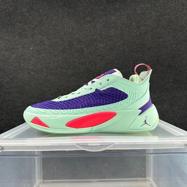Zapatillas de baloncesto Air Jordan 37 de tejido knit verde menta y morado 2