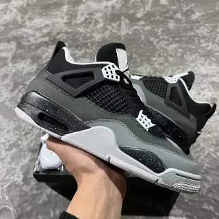 Air Jordan 4 Preto Cinza Salpicado Tênis de basquete
