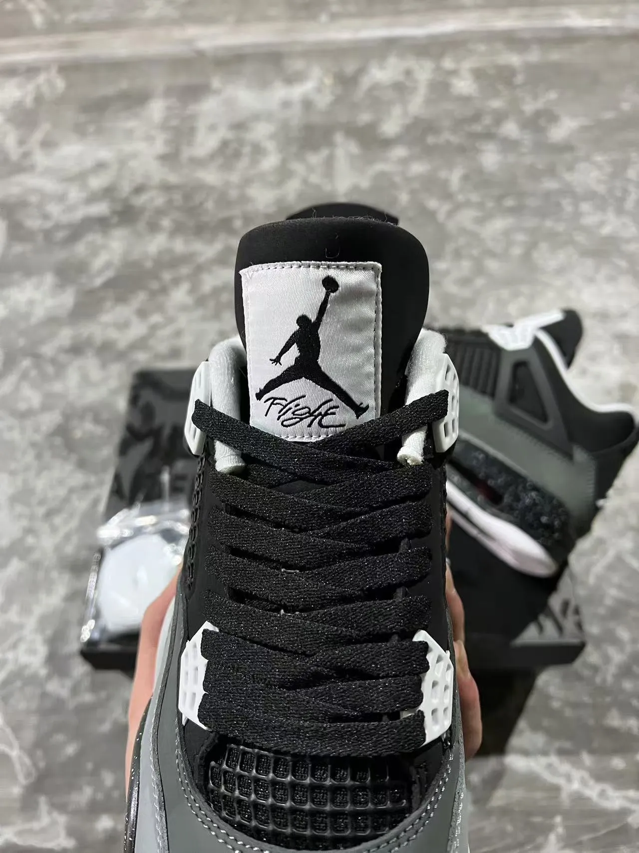 Air Jordan 4 黑灰斑点篮球鞋 4