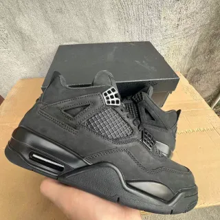 Tênis de basquete Air Jordan 4 preto monocromático