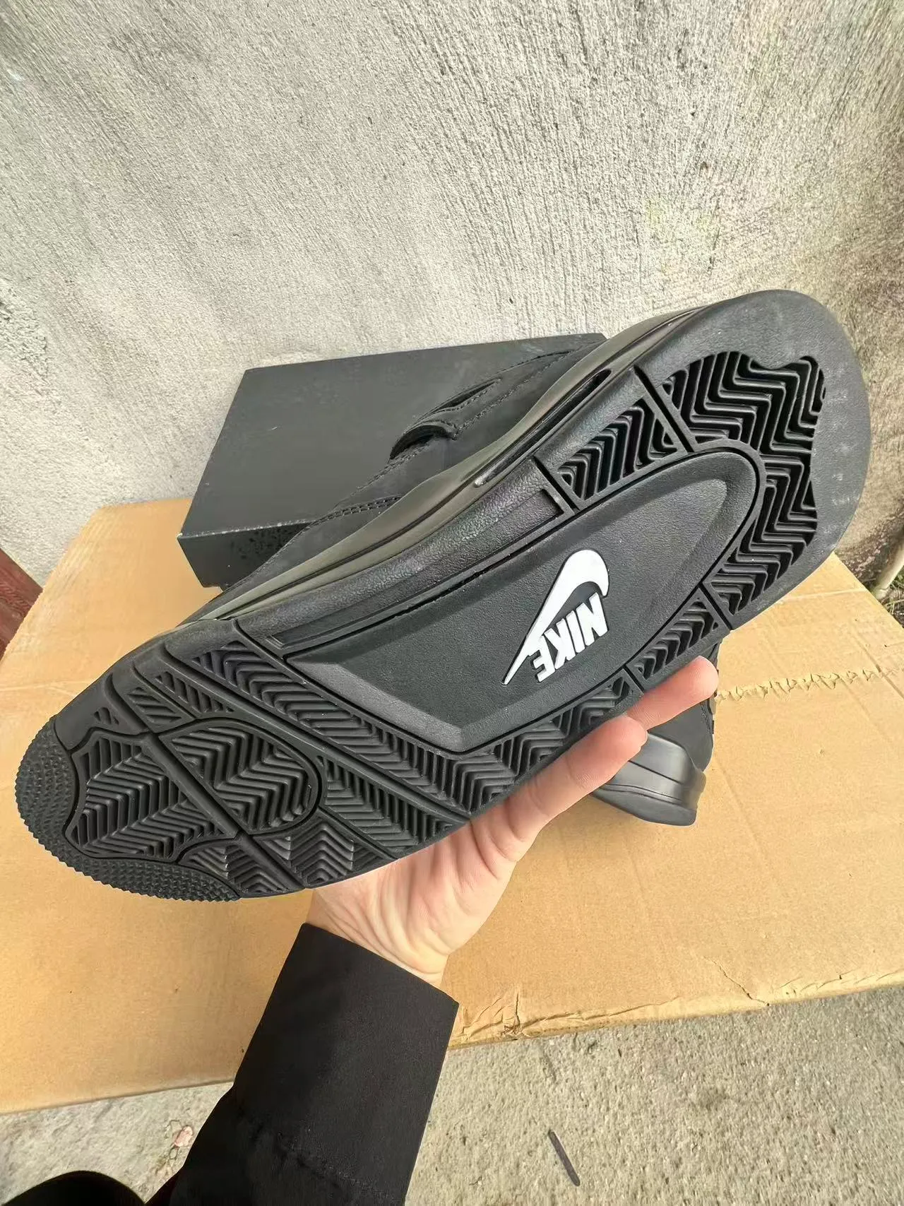 Tênis de basquete Air Jordan 4 preto monocromático 6