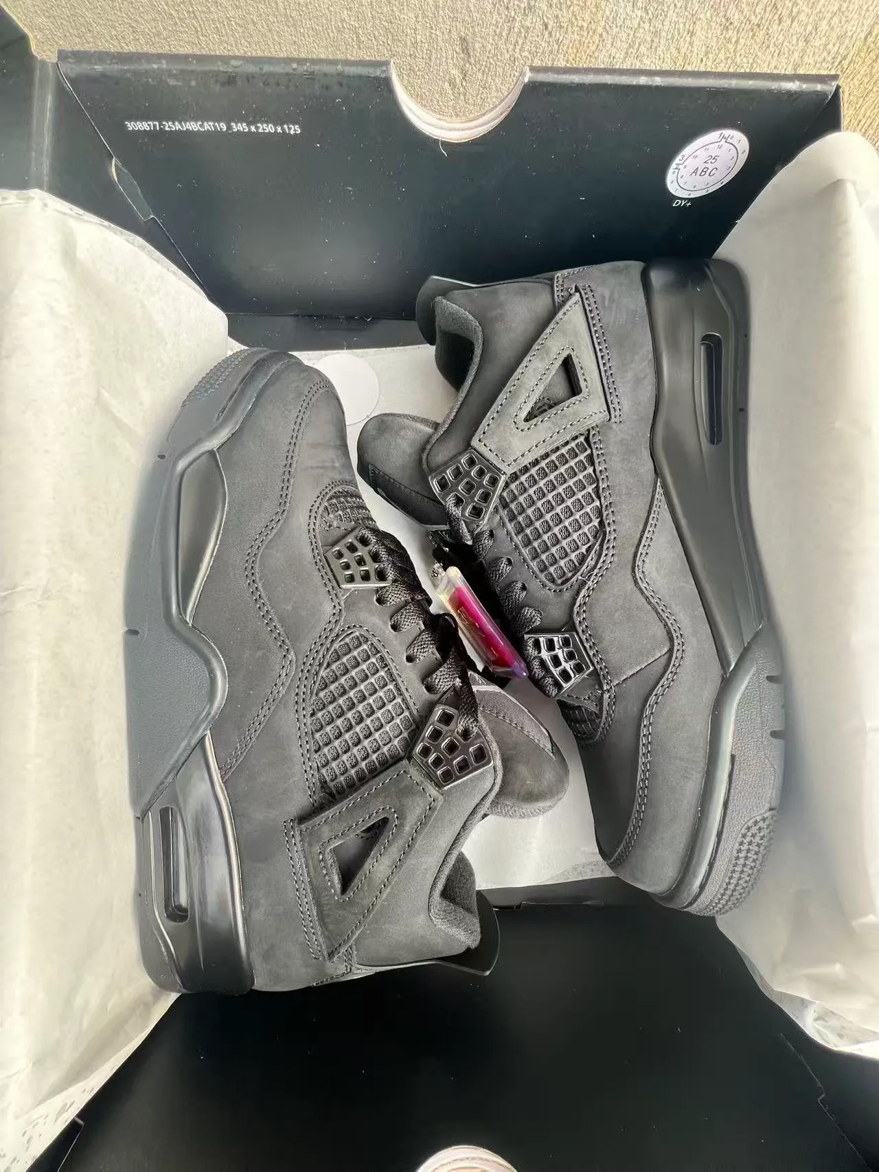 Tênis de basquete Air Jordan 4 preto monocromático 9