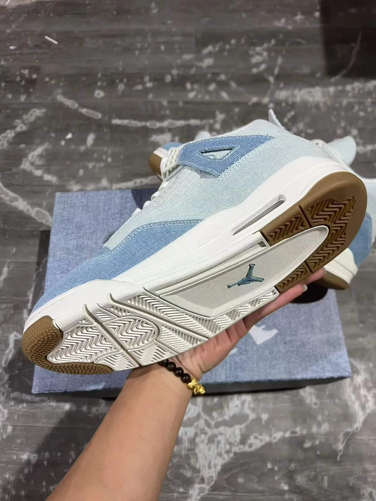 Air Jordan 4 ডেনিম হালকা নীল সাদা গাম বাস্কেটবল জুতো 6