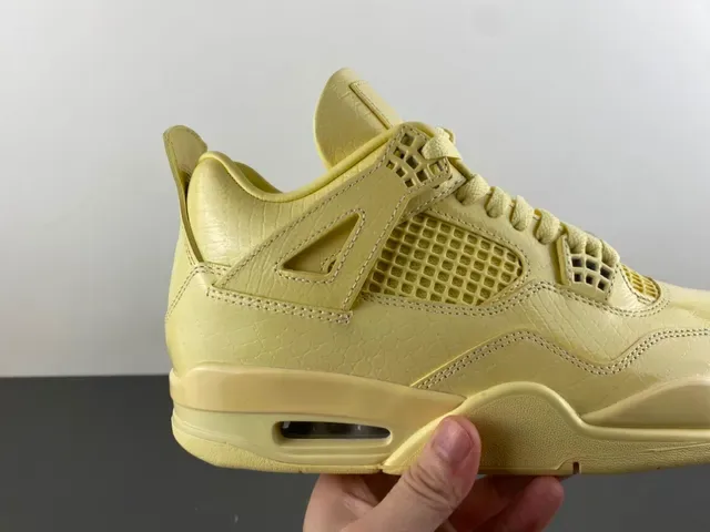 Air Jordan 4 Monochromatic Yellow Basketball Shoes 2