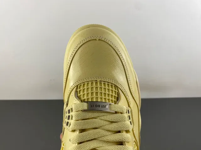Air Jordan 4 Monochromatic Yellow Basketball Shoes 4