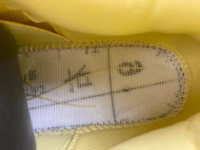 Air Jordan 4 Monochromatic Yellow Basketball Shoes 7