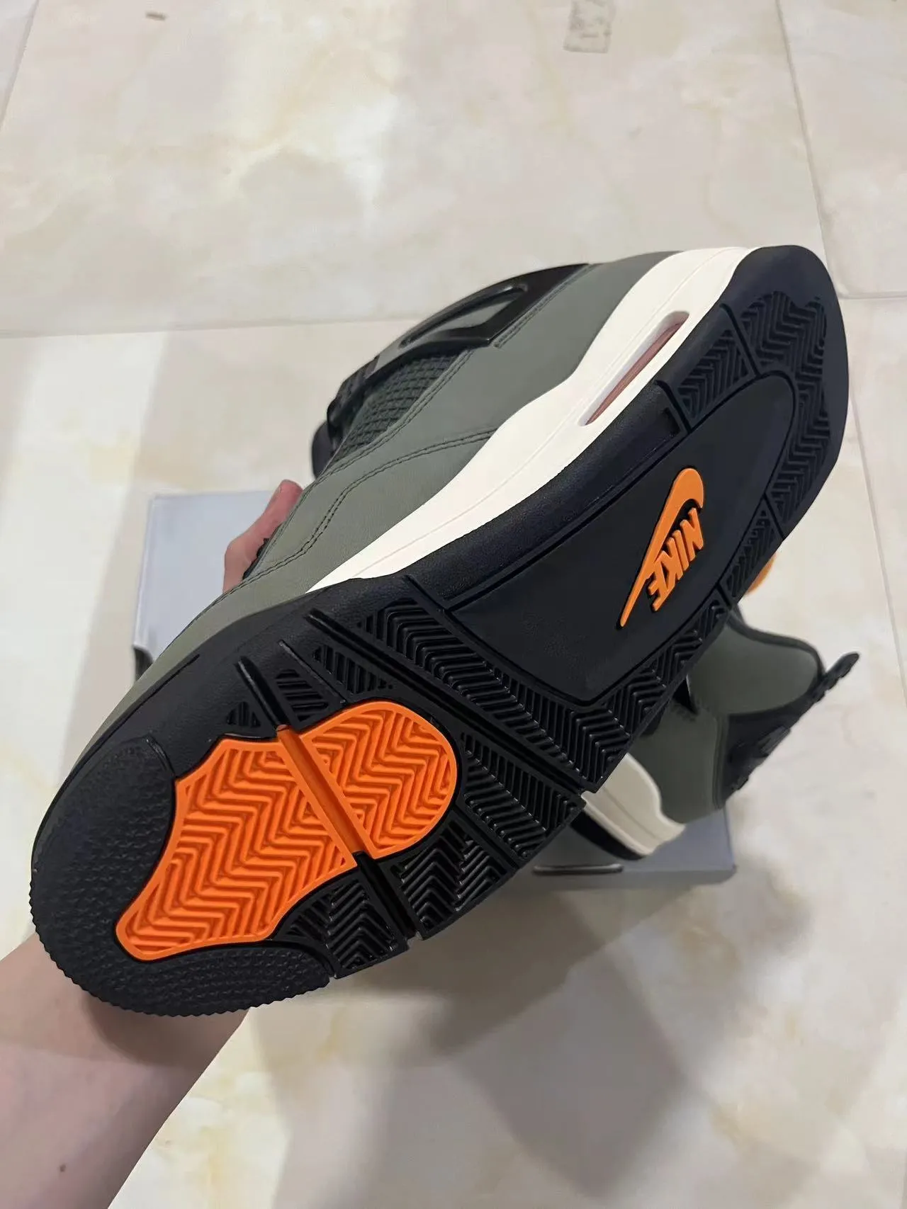 Air Jordan 4 Vert Olive Noir Crème Chaussures de Basketball 6