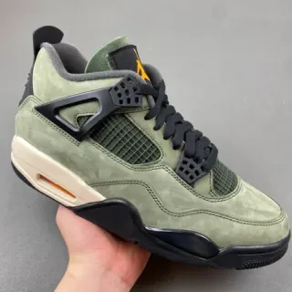 Tênis de basquete Air Jordan 4 em camurça verde-oliva com gaiola de plástico preta