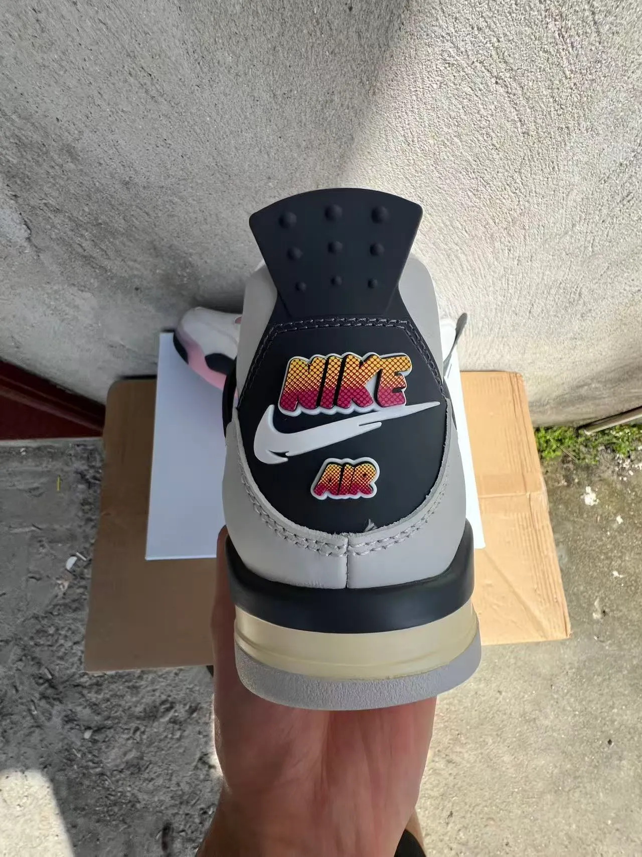 Air Jordan 4 সাদা কালো গোলাপি গ্রেডিয়েন্ট মেশ বাস্কেটবল জুতা 8