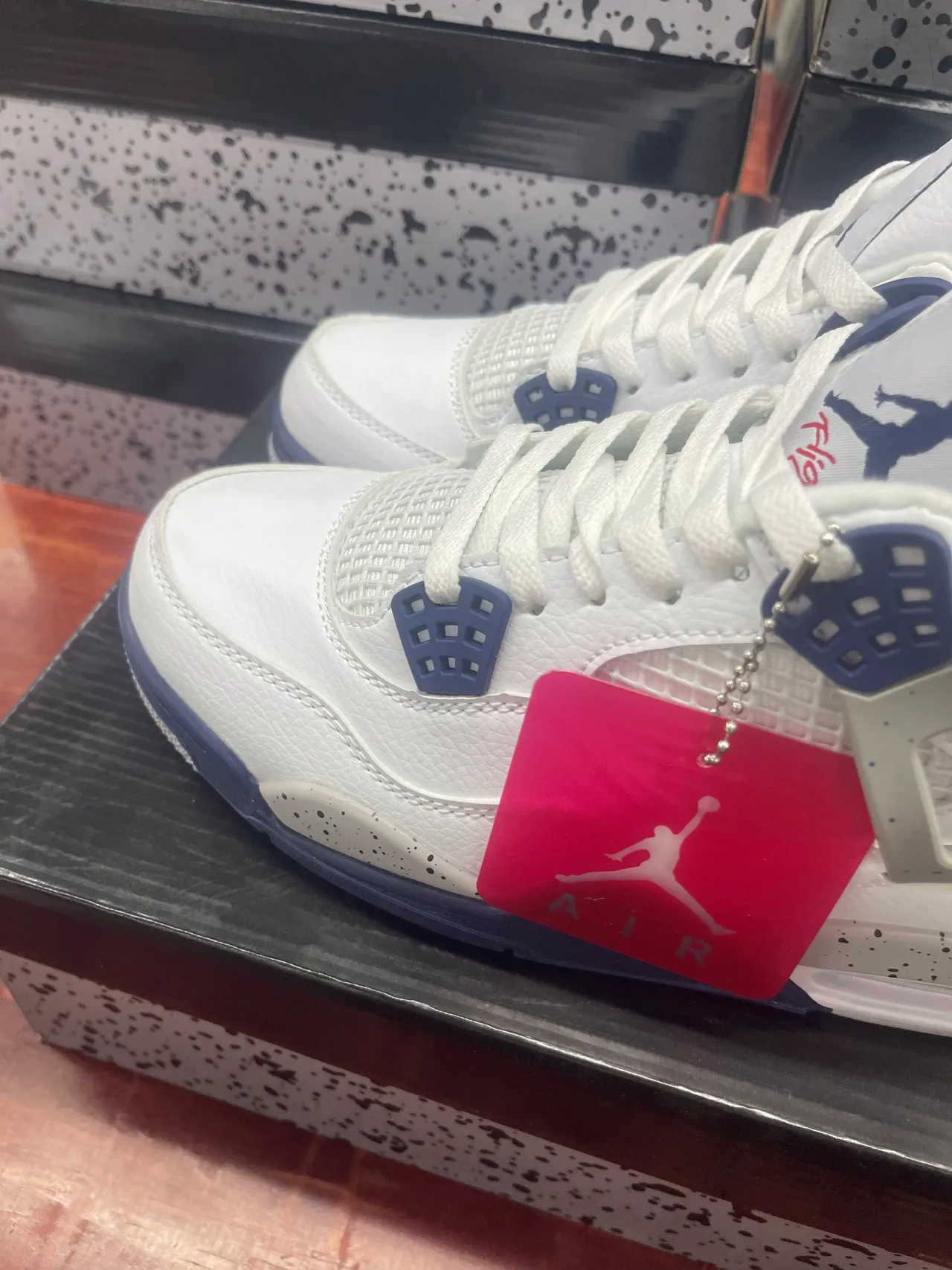 Air Jordan 4 أبيض بحري منقط أحذية كرة السلة 7