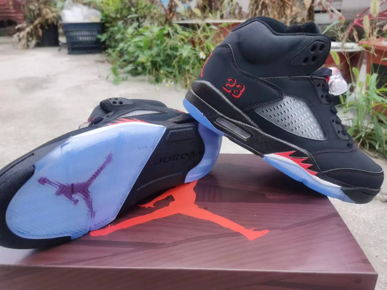 Air Jordan 5 أسود أحمر أزرق أحذية كرة السلة 3