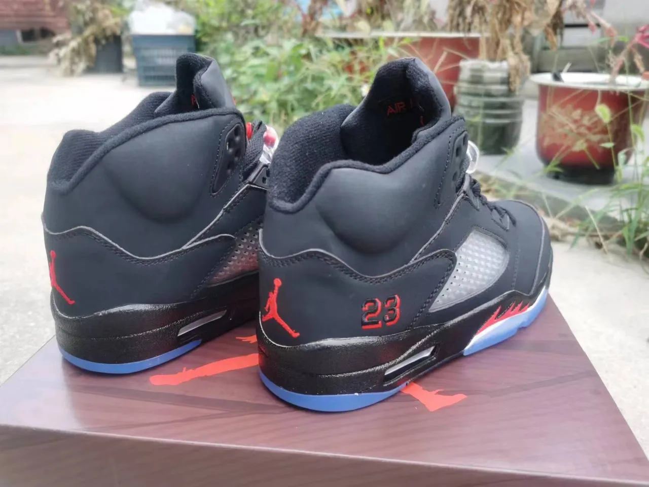 Air Jordan 5 أسود أحمر أزرق أحذية كرة السلة 4