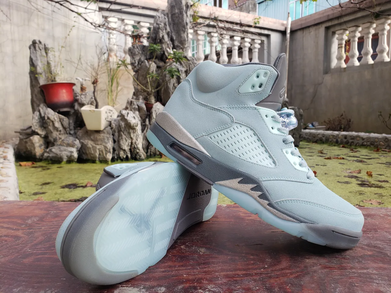 حذاء كرة السلة Air Jordan 5 أزرق جليدي باهت رمادي 2