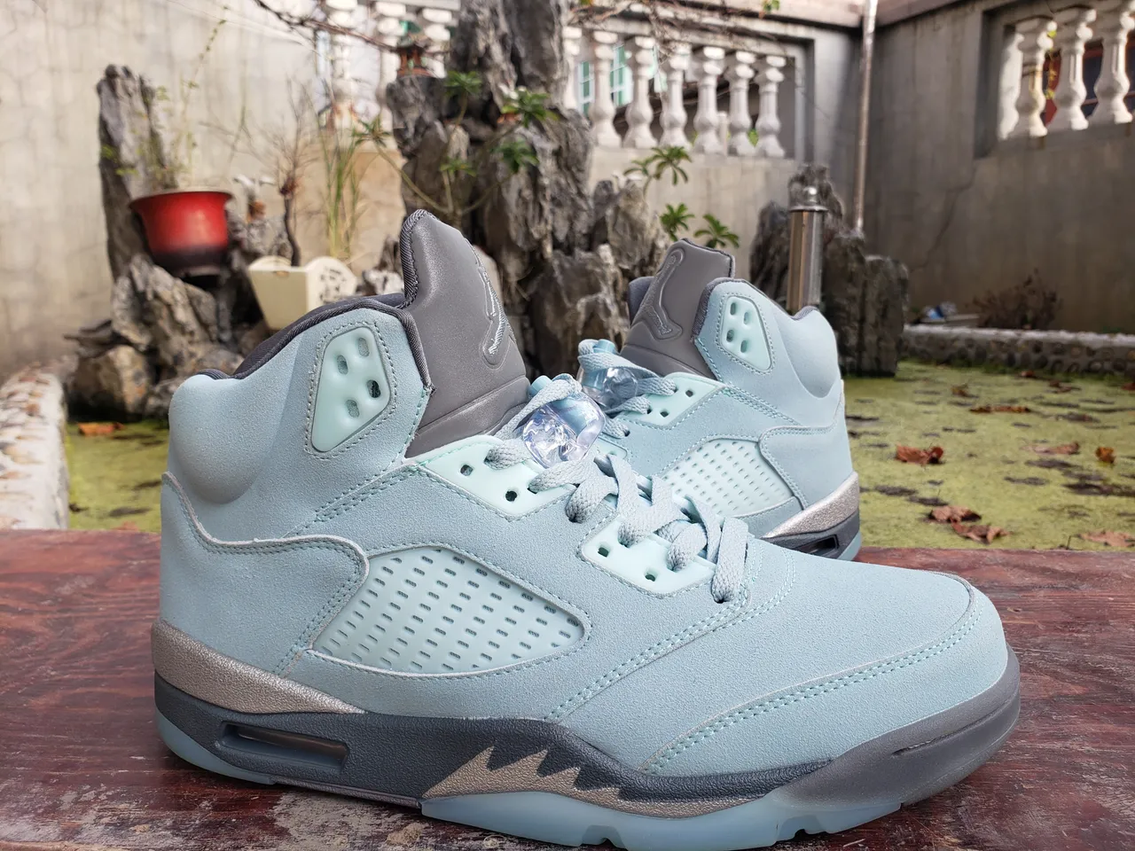 حذاء كرة السلة Air Jordan 5 أزرق جليدي باهت رمادي 3