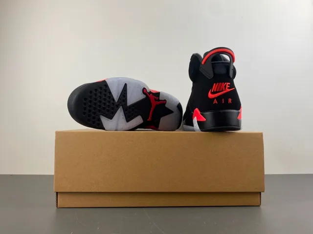 أحذية كرة السلة Air Jordan 6 أسود أحمر أبيض 17